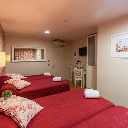 Hostal Matheu Мадрид Экстерьер фото