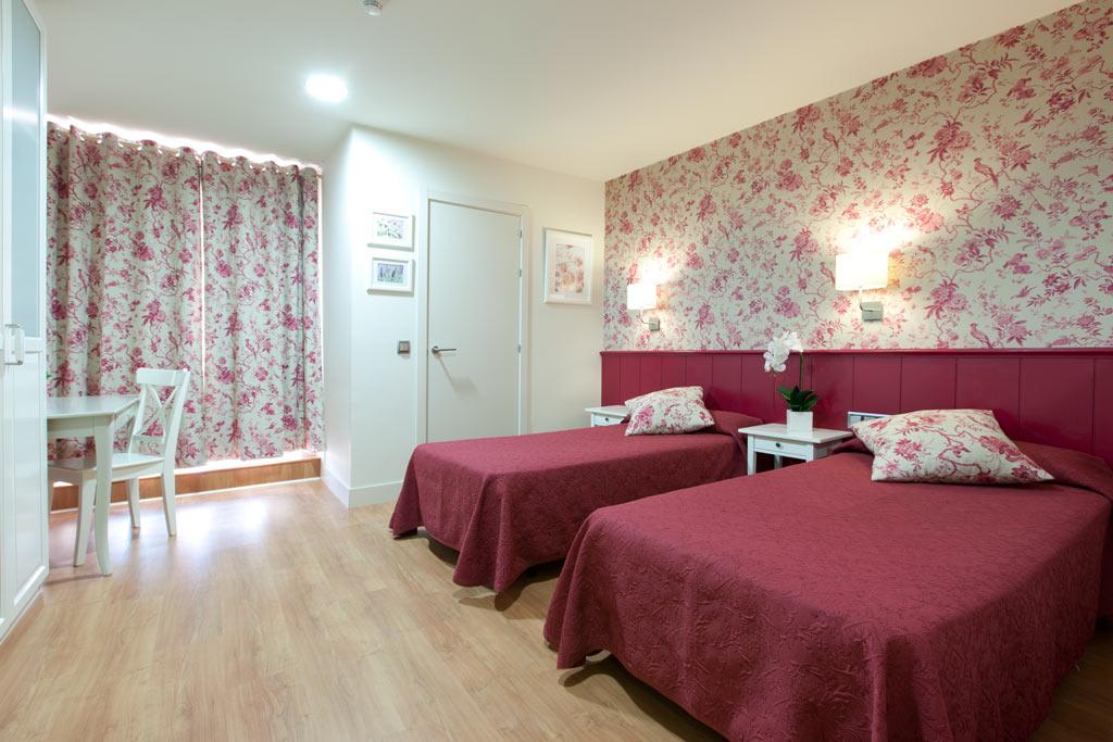 Hostal Matheu Мадрид Экстерьер фото