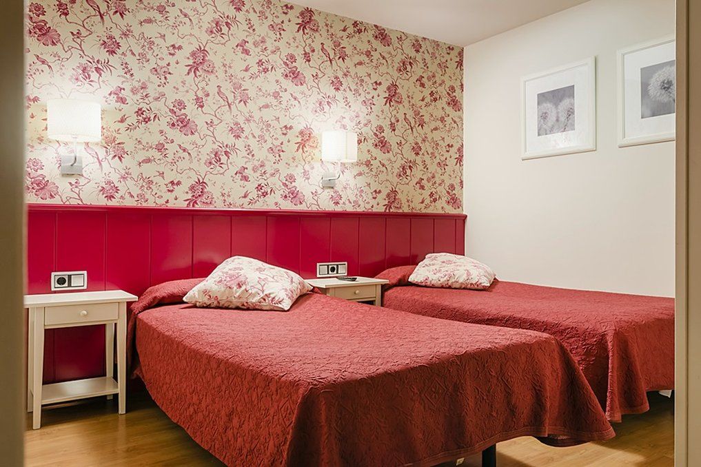 Hostal Matheu Мадрид Экстерьер фото